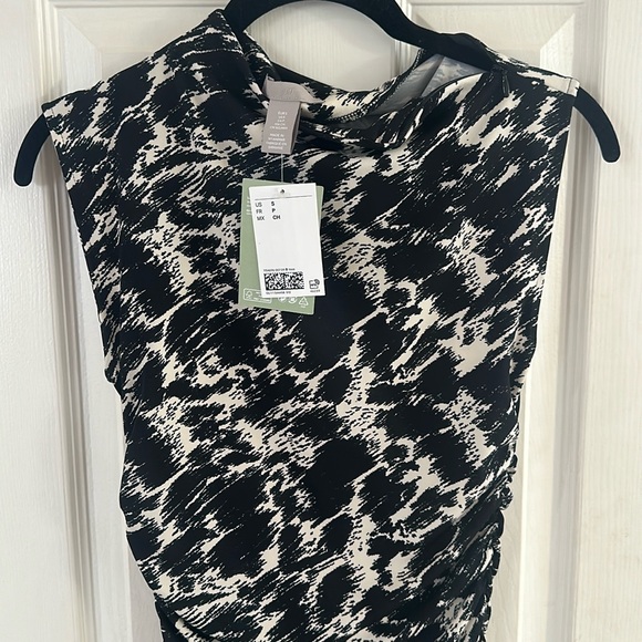 🤍🖤 SOLD OUT H&M RUCHED BODYCON DRESS SIZE SMALL 🖤🤍 - Picture 3 of 7